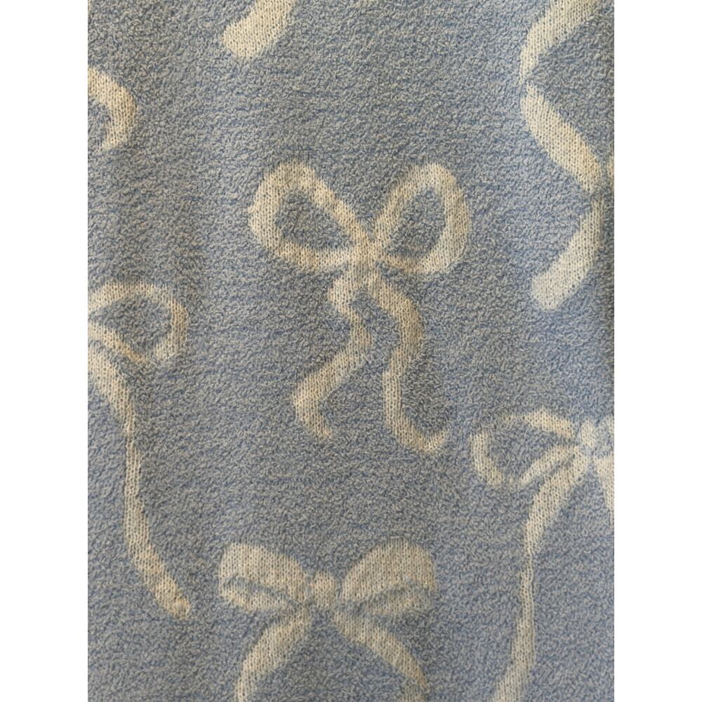 Cupcakes and Cashmere Blue Bow Throw Blanket 50x70 Soft Plush Cozy Polyester - Picture 2 of 3